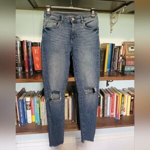 DL1961 distressed Chloe skinny jeans. Girls 14